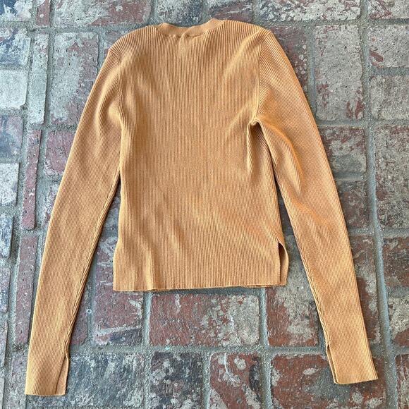Abercrombie & Fitch Tan Ribbed Sweater Top Long Sleeve Crewneck Cozy Size M - Picture 3 of 3